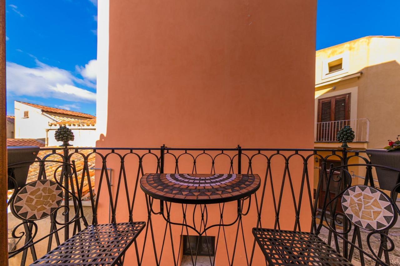 Mont°6 Apartamento Cefalù Exterior foto